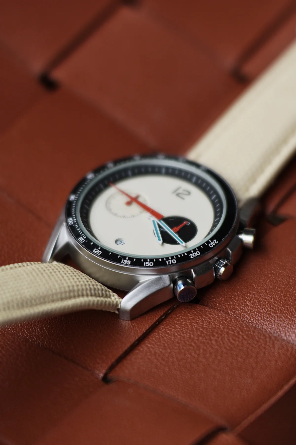 RELÓGIO VITORINI MINIMAL 39 mm
