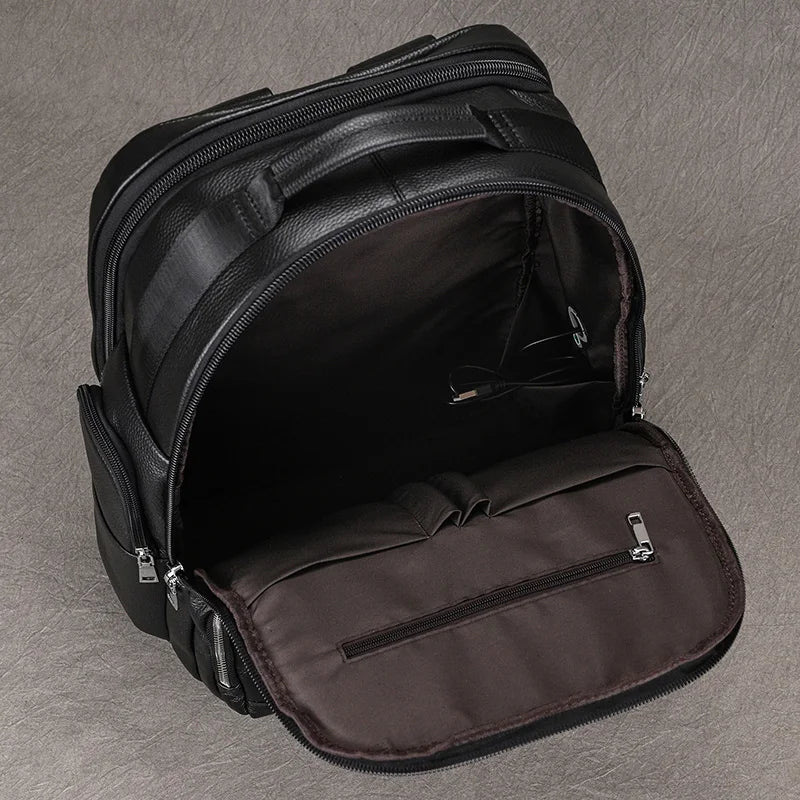 Mochila em Couro Legítimo Vitorini Black para Notebook 17"